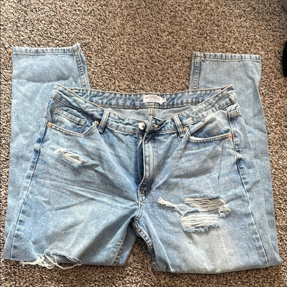 Refuge Boyfriend Light Blue Mid-Rise Distressed Jeans